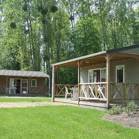 Πάρκο διακοπών Terres De France - Active Park Moncontour (Vienne)