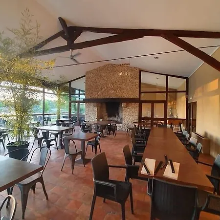 Terres De France - Active Park Holiday park Moncontour (Vienne)