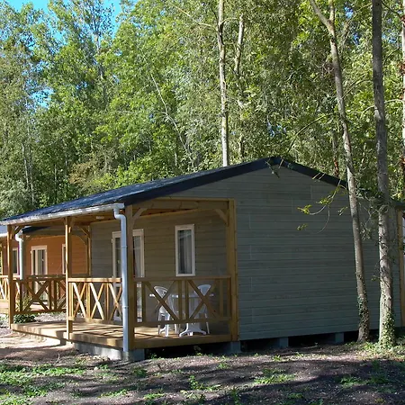 Terres De France - Active Park 3* Moncontour (Vienne)