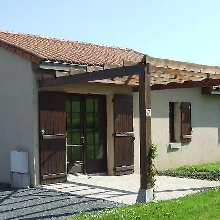 法国之地度假屋 - 蒙孔图尔活动公园 假日公园 3*