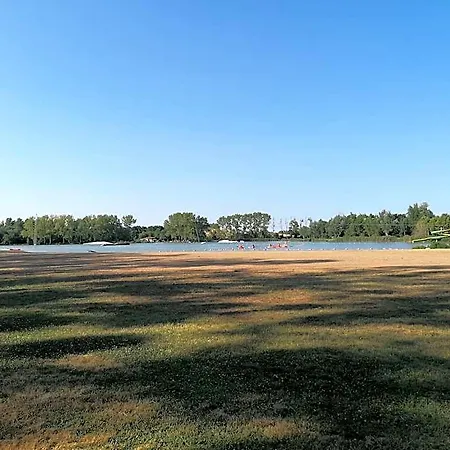 ホリデーパーク Terres De France - Active Park Moncontour