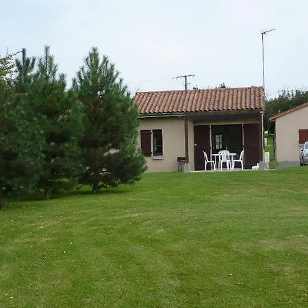 法国之地度假屋 - 蒙孔图尔活动公园