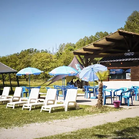 Holiday park Terres De France - Active Park Moncontour (Vienne)