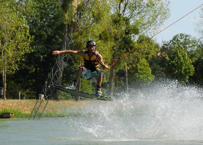 Terres De France - Active Park 3*