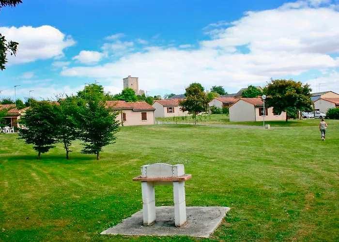 Terres De France - Active Park Aldeamento Turístico Moncontour (Vienne)