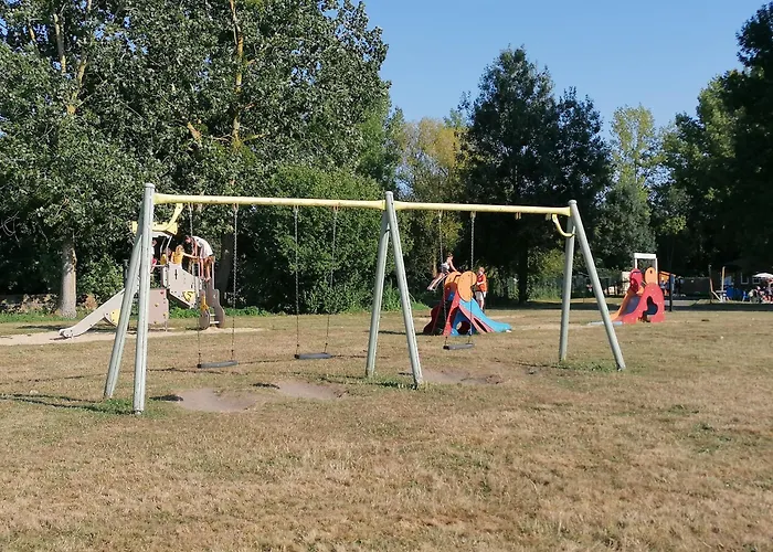 Aldeamento Turístico Terres De France - Active Park Moncontour (Vienne)