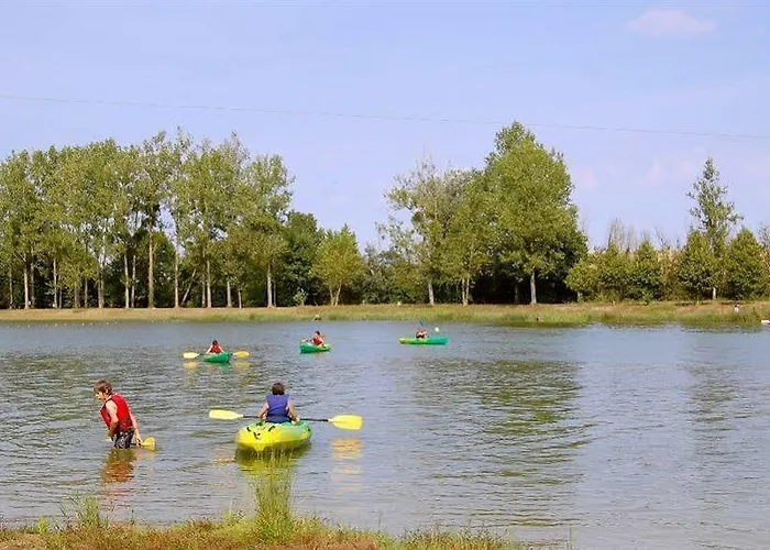 Terres De France - Active Park Aldeamento Turístico Moncontour (Vienne)